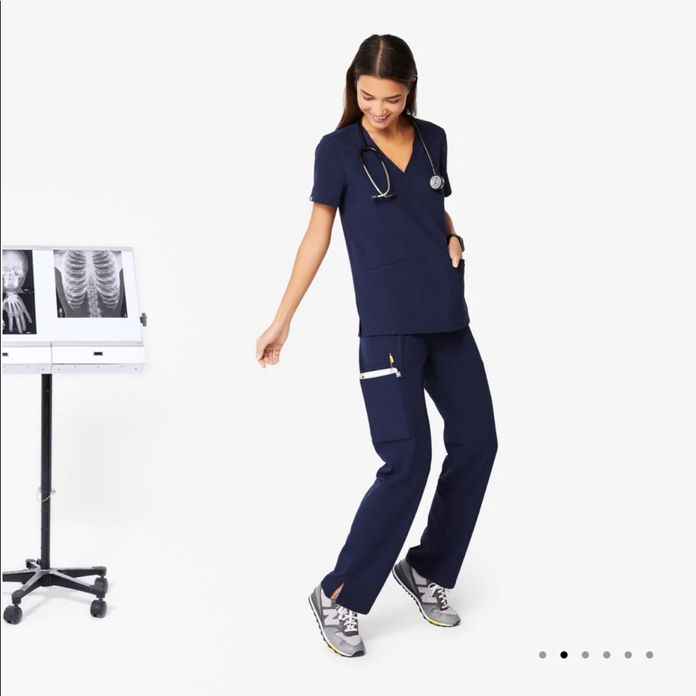 NWT Fig Kade Scrub Pants